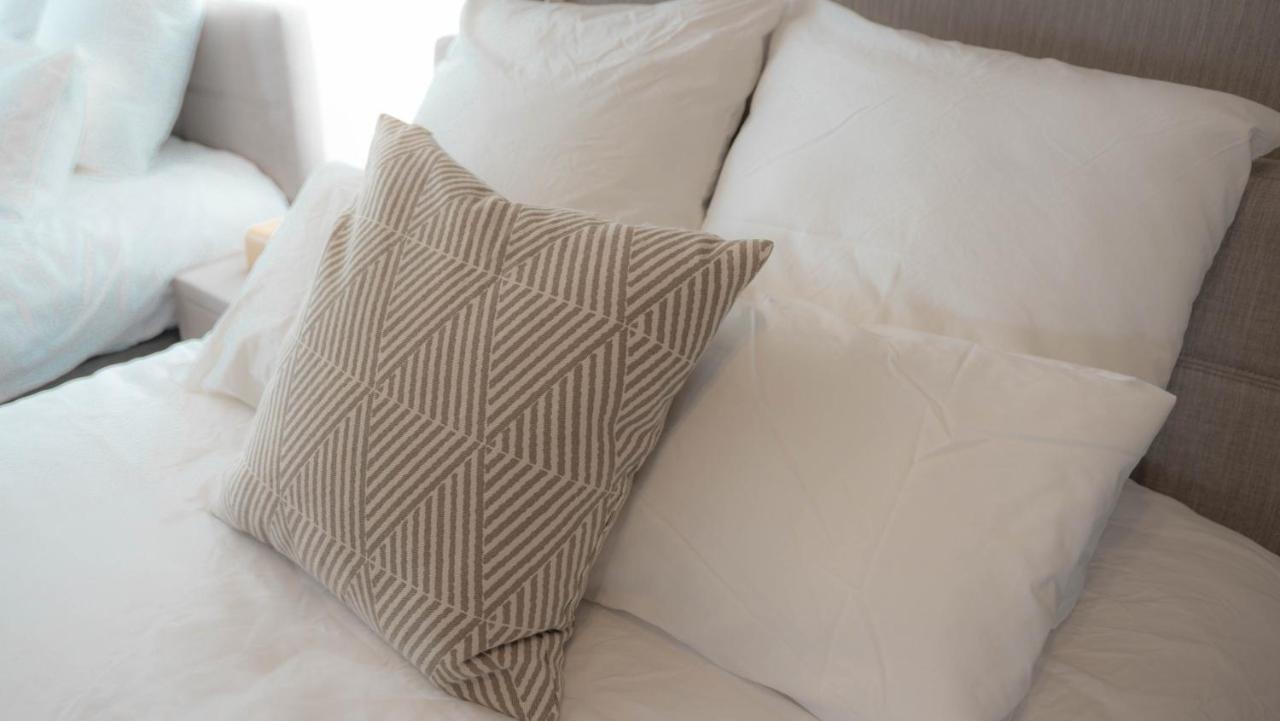 Accommodates Up To 11 Guests!!staypia Namba Ebisu Apartemen Osaka